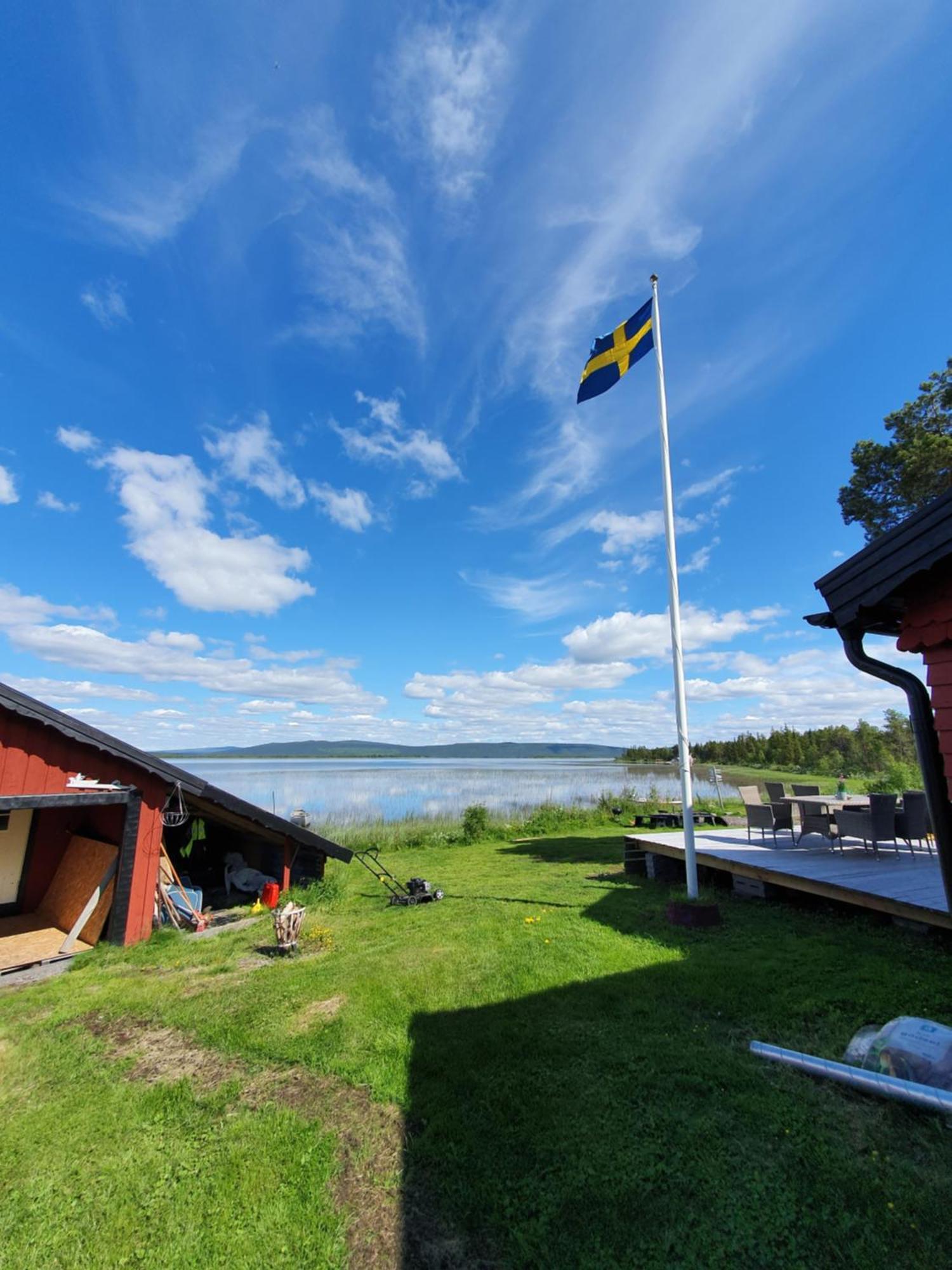 Camp Caroli Wooden Cabins Юккасъярви Экстерьер фото