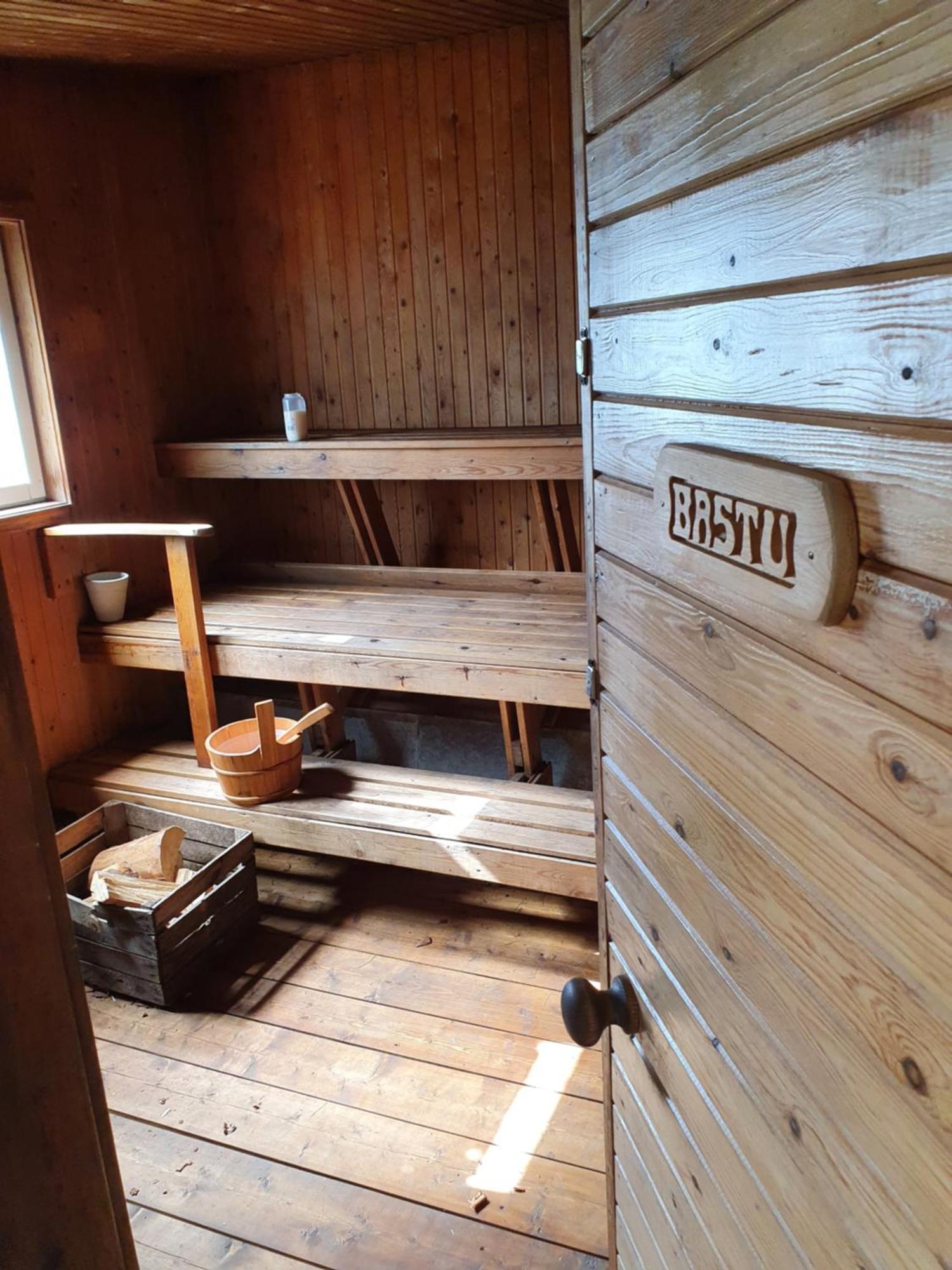 Camp Caroli Wooden Cabins Юккасъярви Экстерьер фото